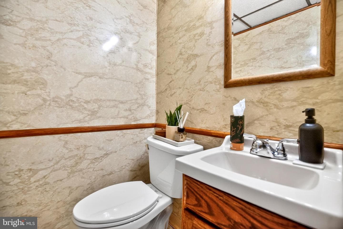 8951 Ashton Road photo 7