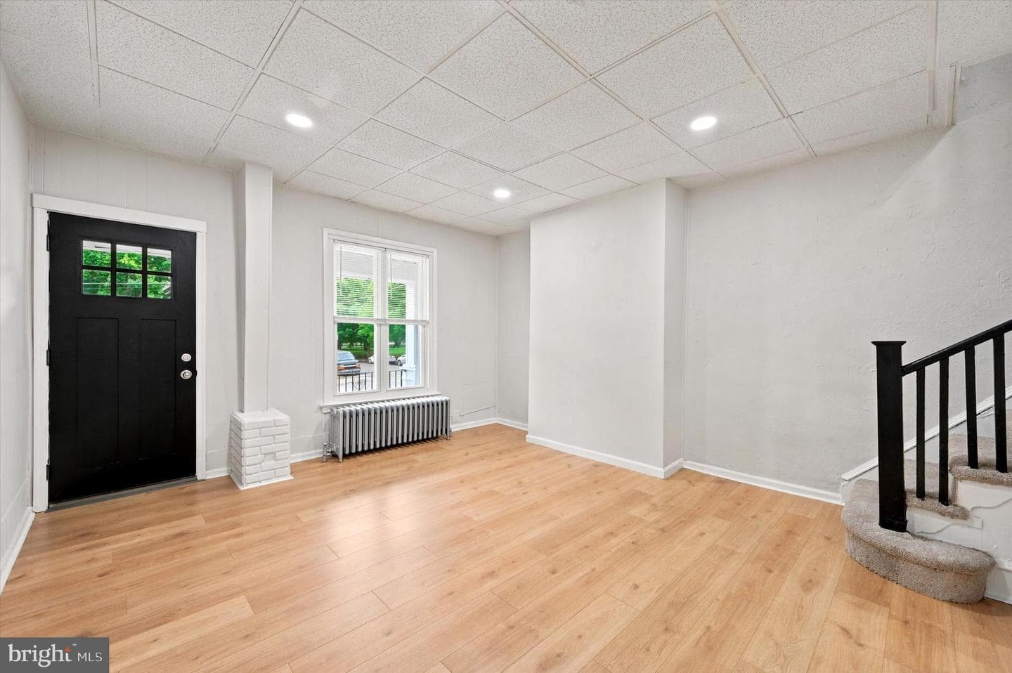 6347 Grays Avenue photo 4