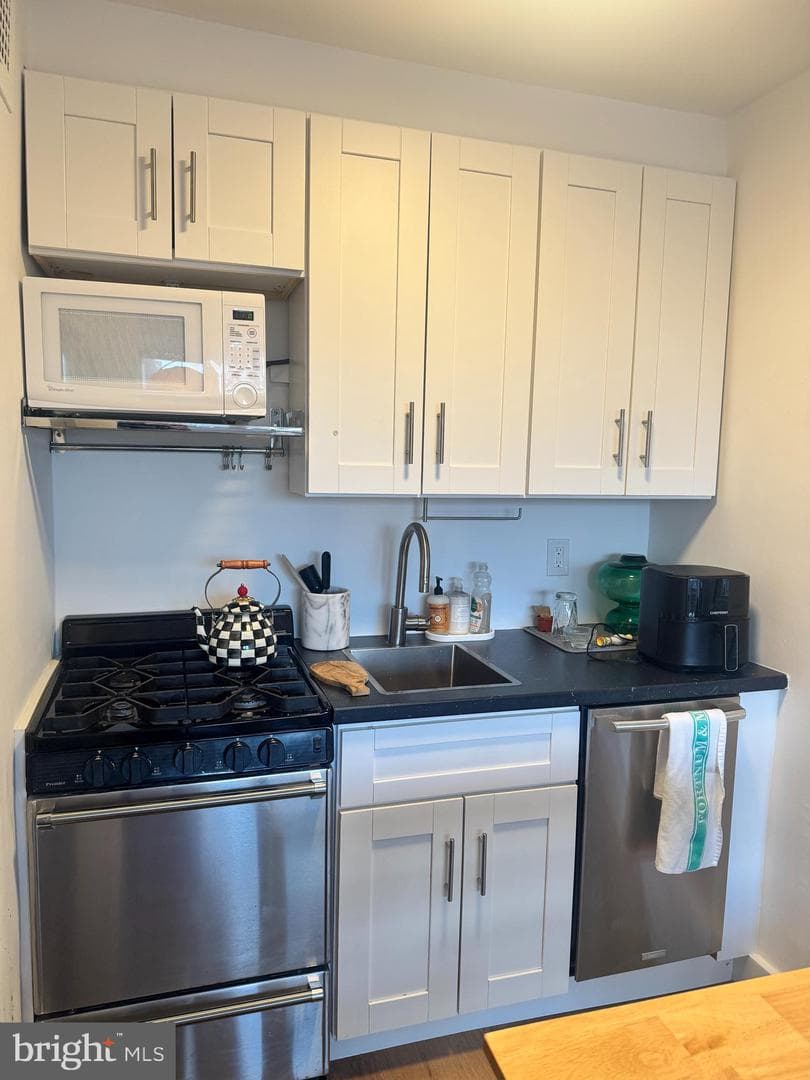 1806 Rittenhouse Square #606 photo 5