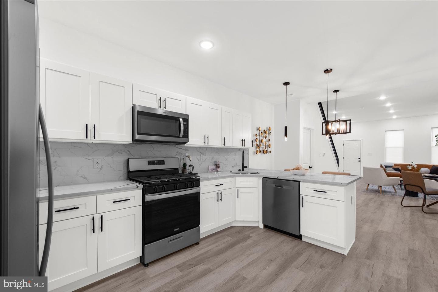 4038 Green Street photo 2
