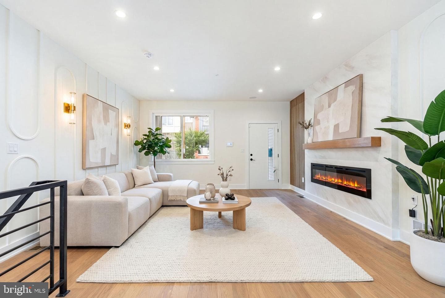 4748 Sheldon Street photo 4