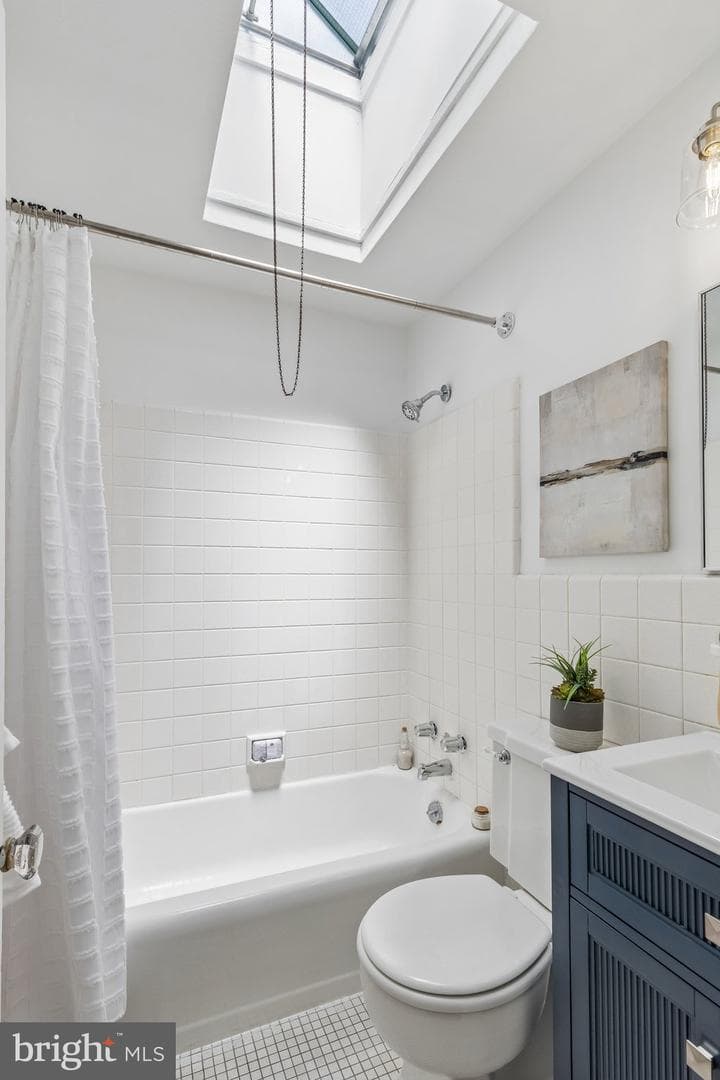 3468 Tilden Street photo 18