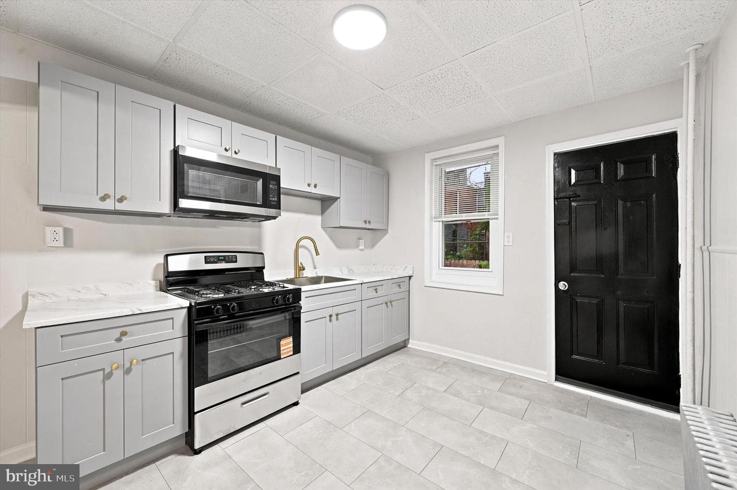 2239 S Hobson Street photo 9