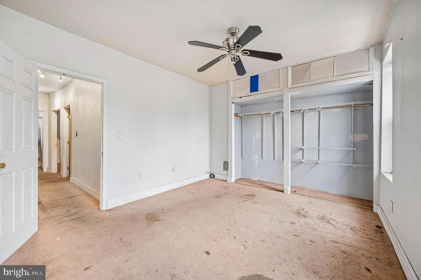 230 N Horton Street photo 22