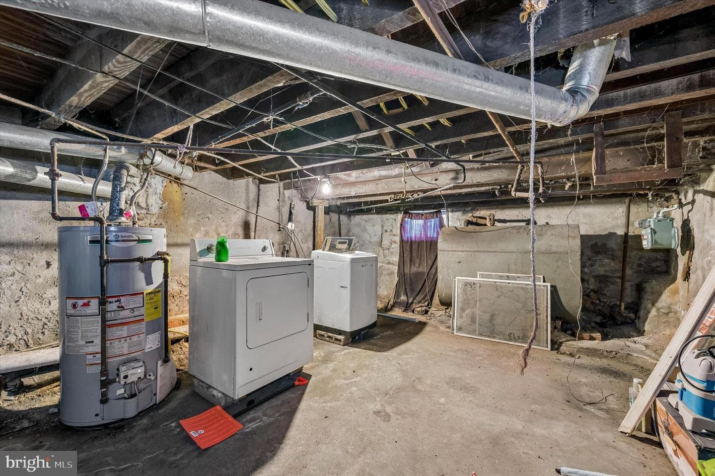 230 N Horton Street photo 23