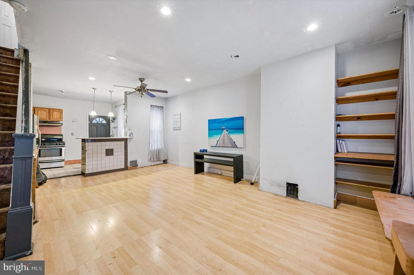 230 N Horton Street photo 4