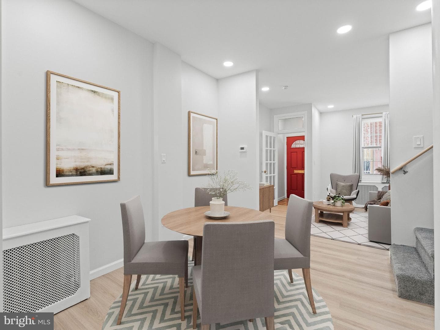 906 S Fairhill Street photo 11