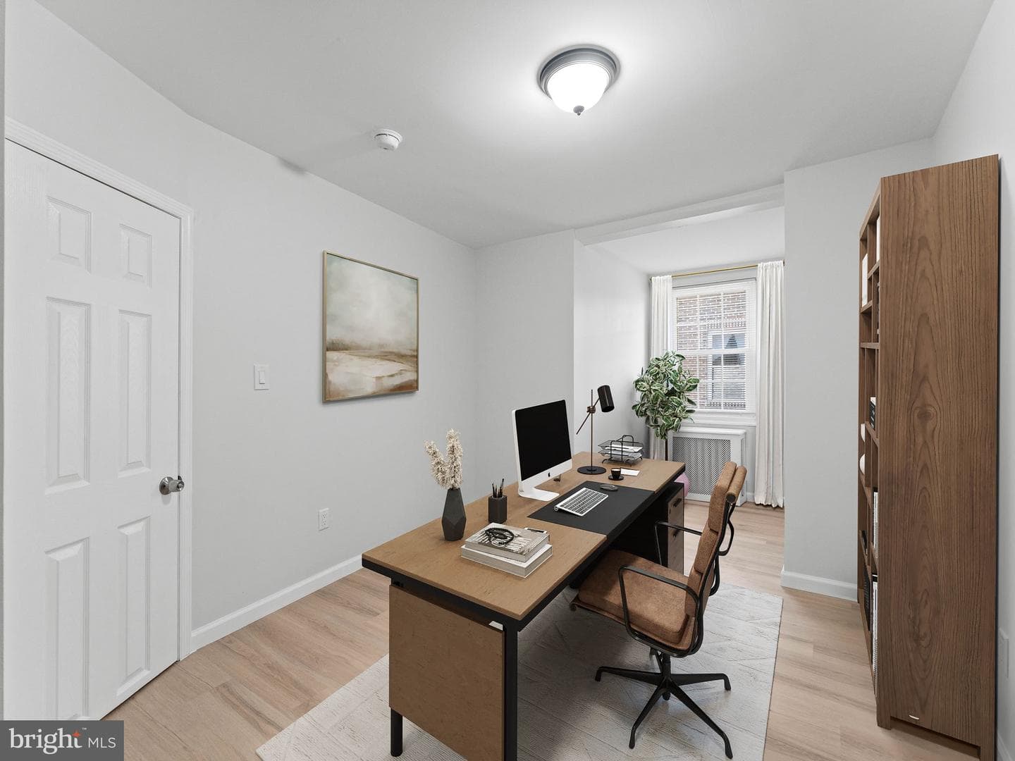 906 S Fairhill Street photo 23