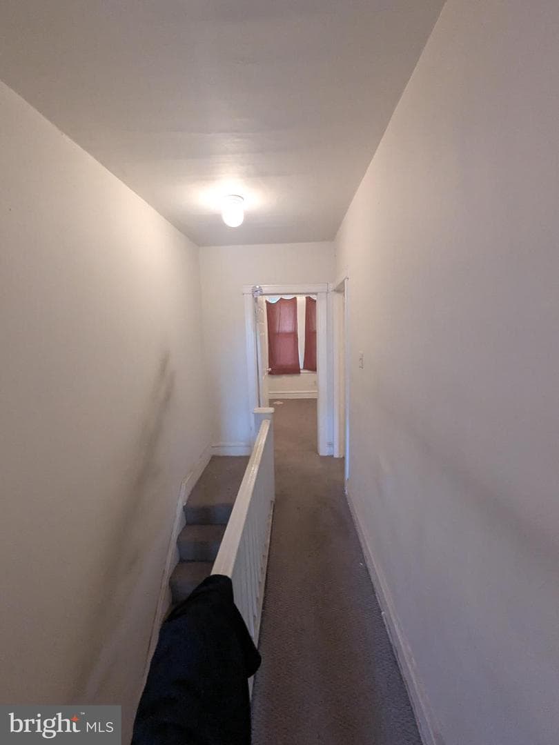 2052 Margaret Street photo 8