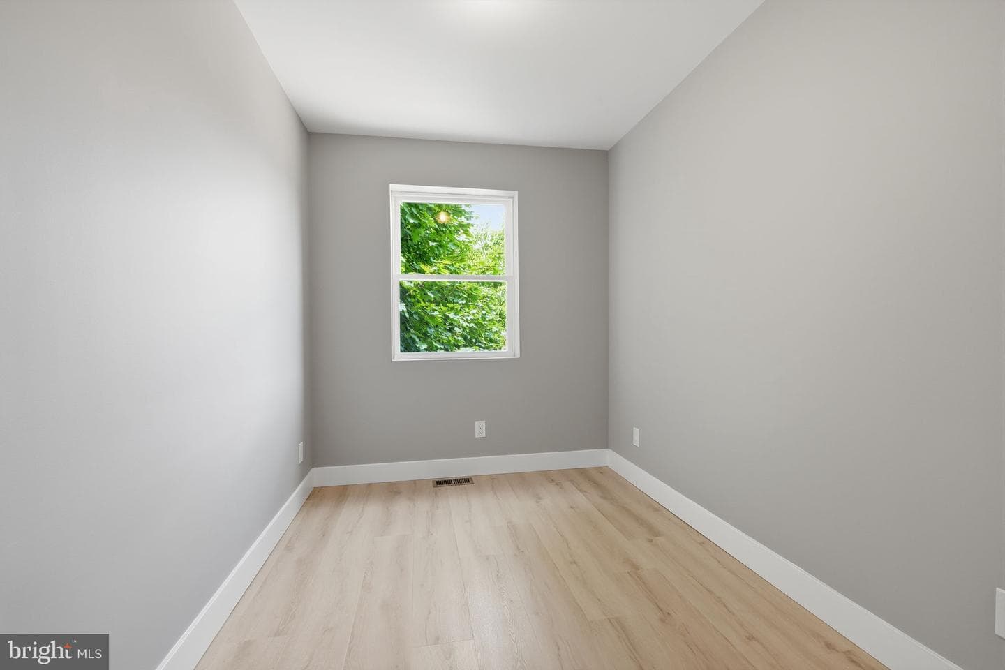 8523 Thouron Avenue photo 23