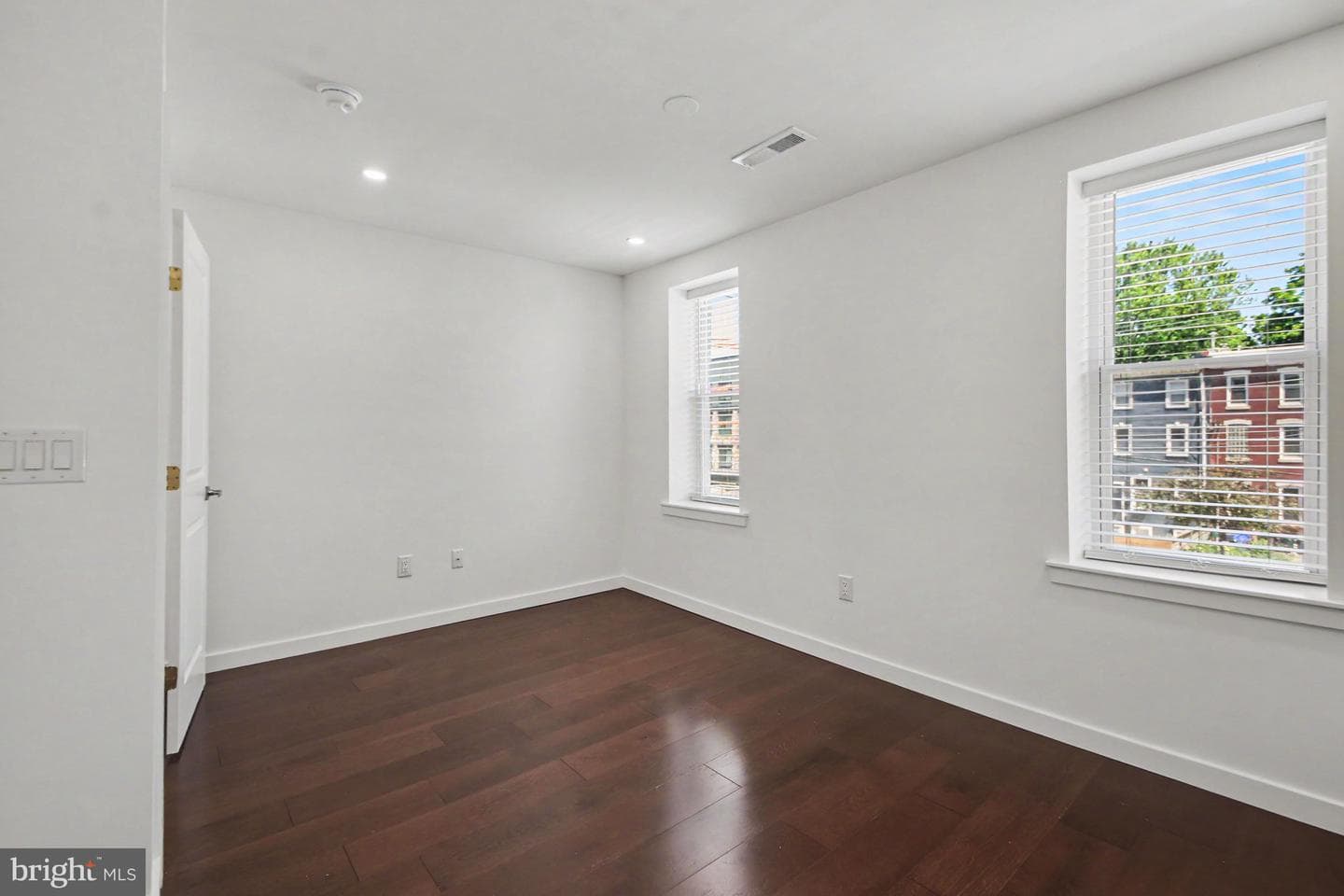 3520 W Allegheny Avenue photo 8