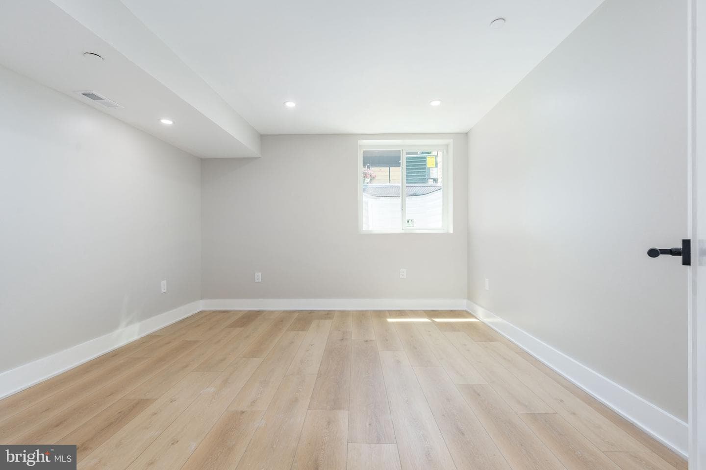 2641 Martha Street photo 20