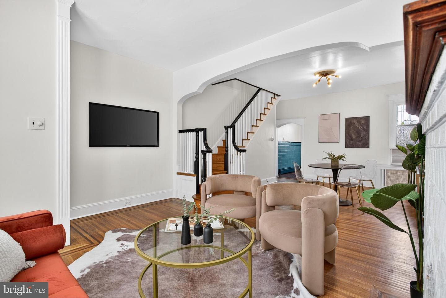 2417 S Mole Street photo 4