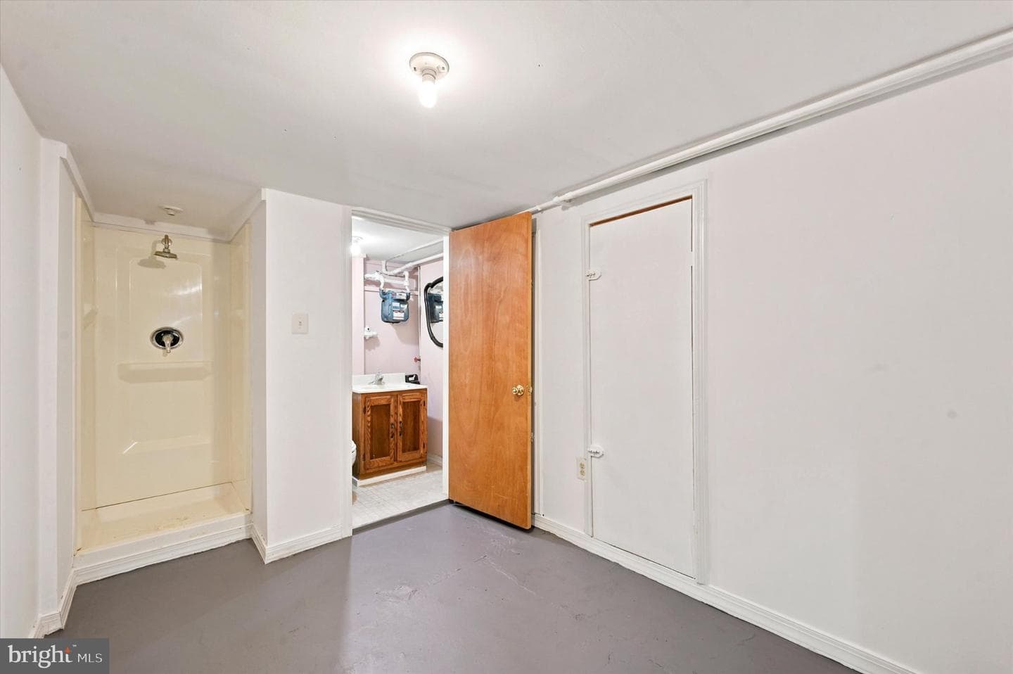 102 E Huntingdon Street photo 25
