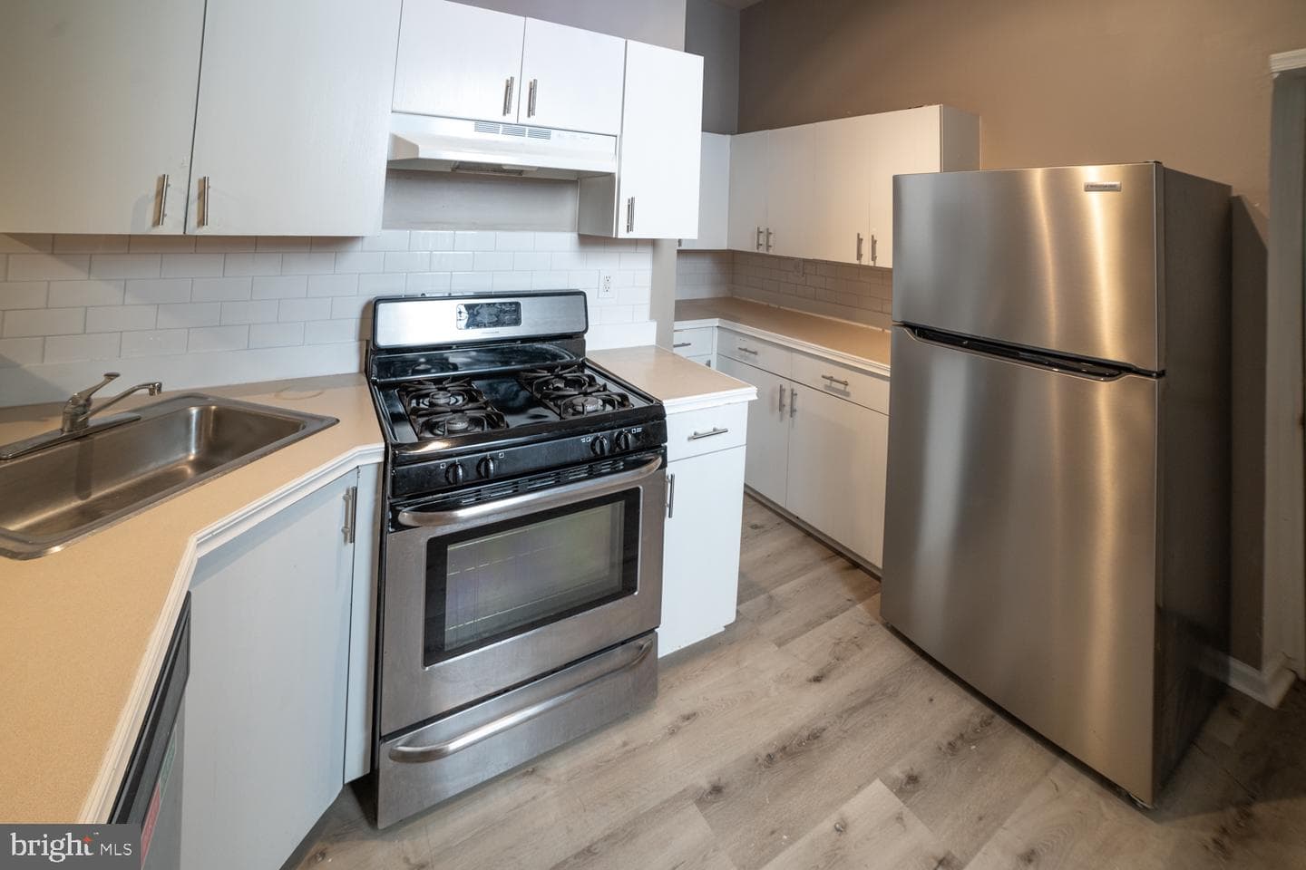 1842 N 16th Street photo 8
