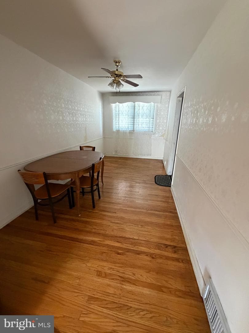 7136 Kindred Street photo 4