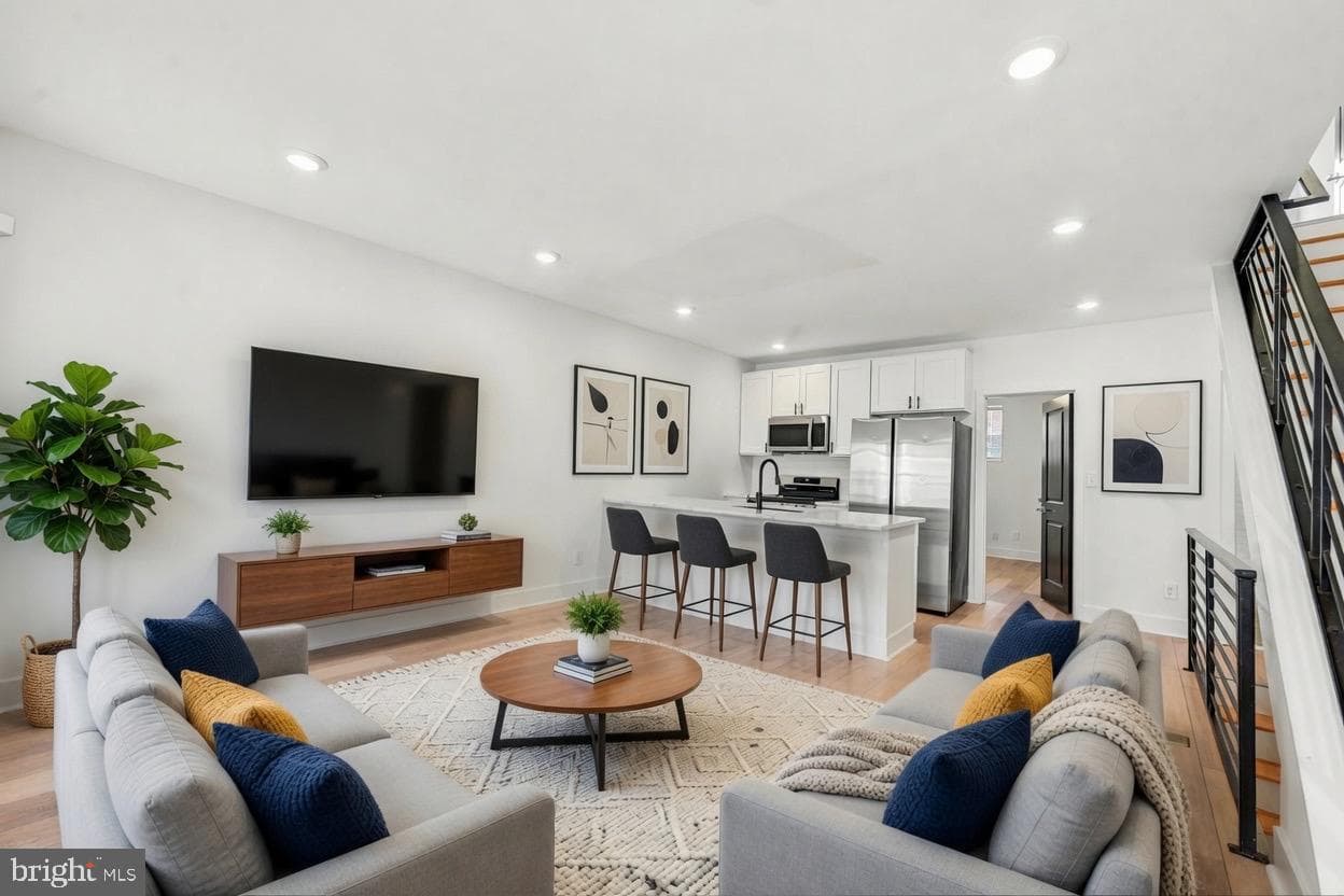 5616 Florence Avenue, Philadelphia