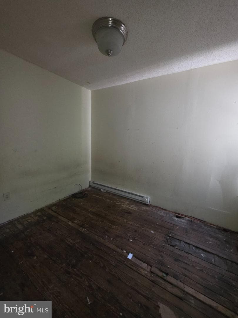 1844 E Orleans Street photo 25