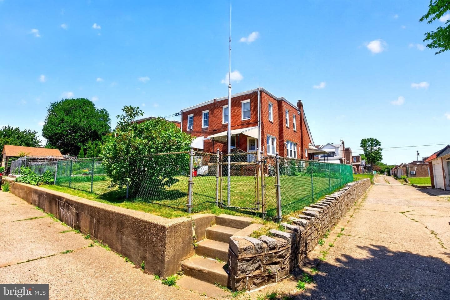 1838 Lansing Street photo 26