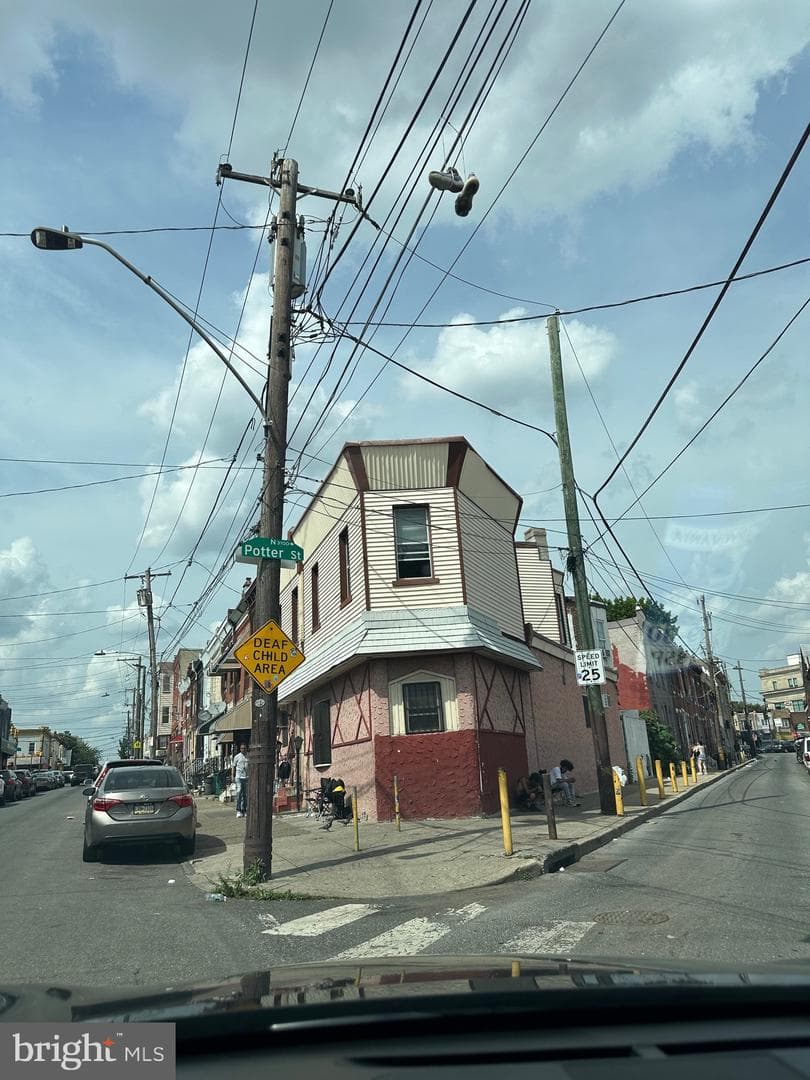 3141 G St, Philadelphia