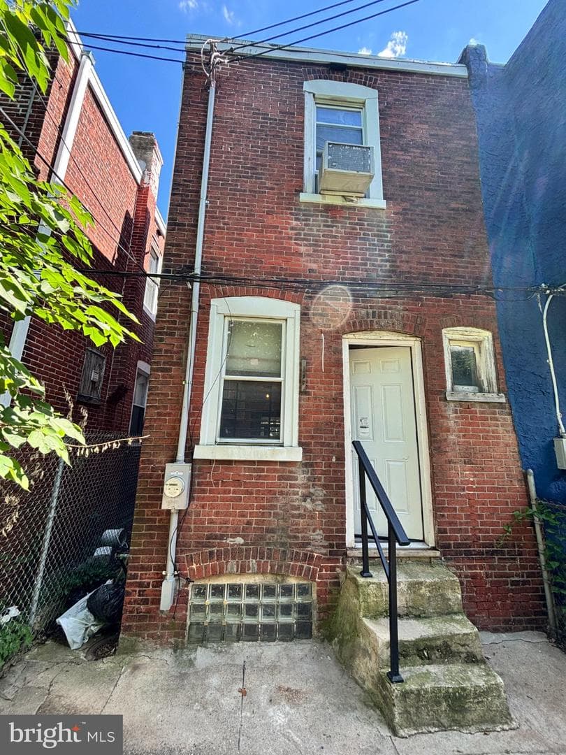 5829 Lansdowne Avenue photo 8