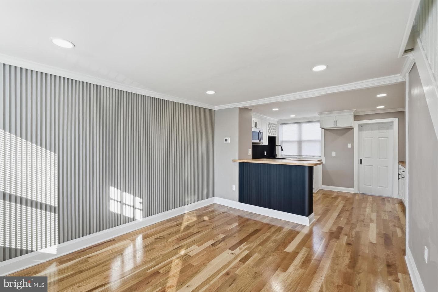 3547 Miller Street photo 11