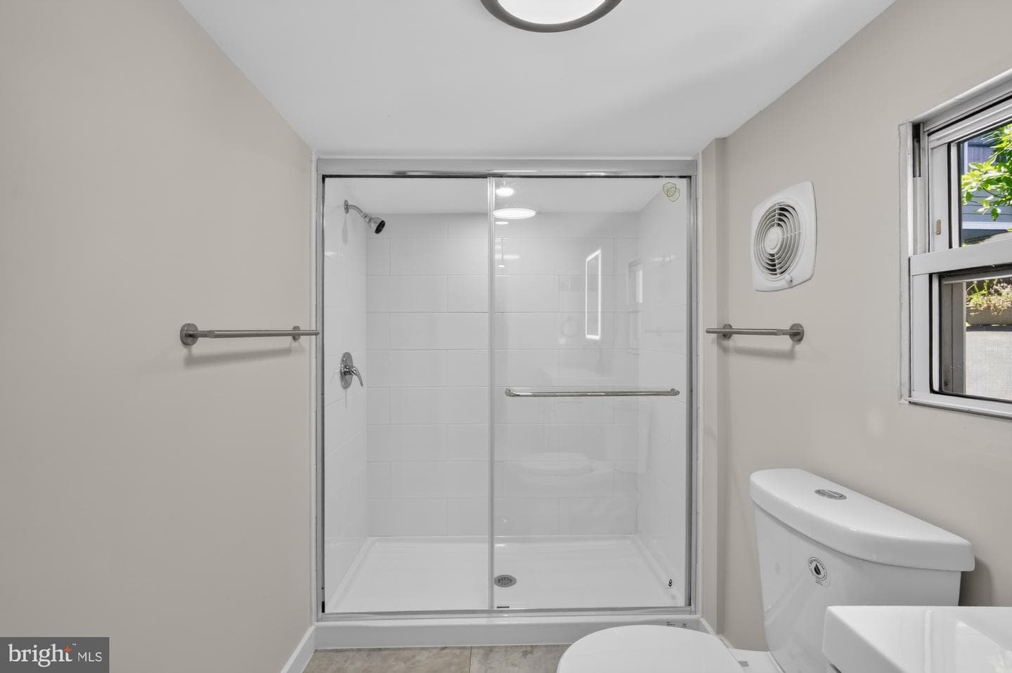 608 Clymer Street photo 12