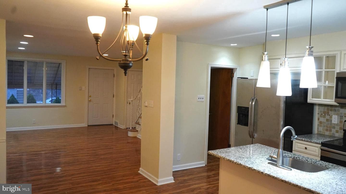 8149 Leon Street photo 12