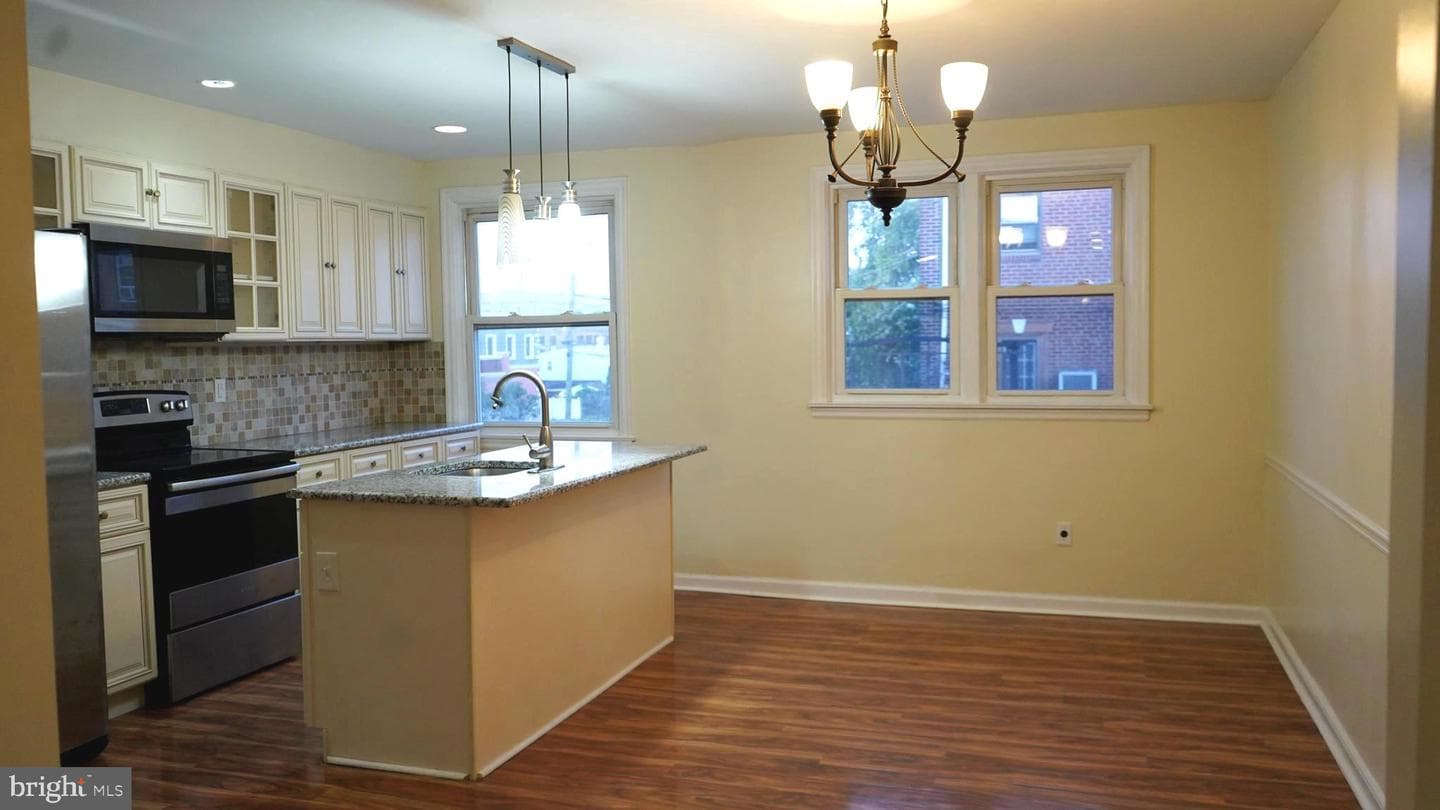 8149 Leon Street photo 6