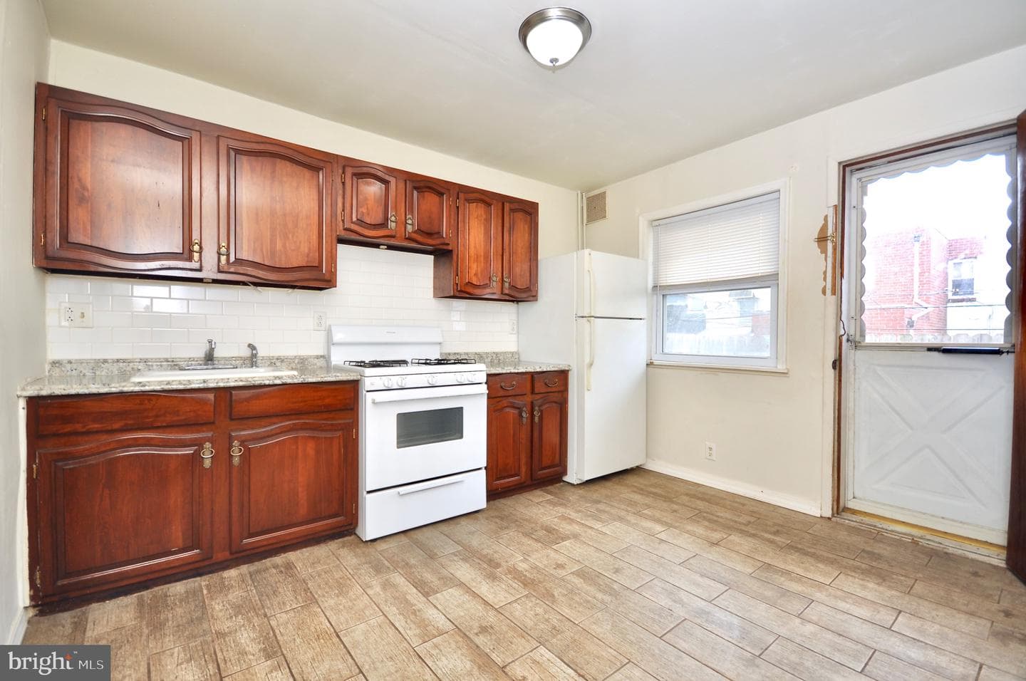 3243 Gaul Street photo 19
