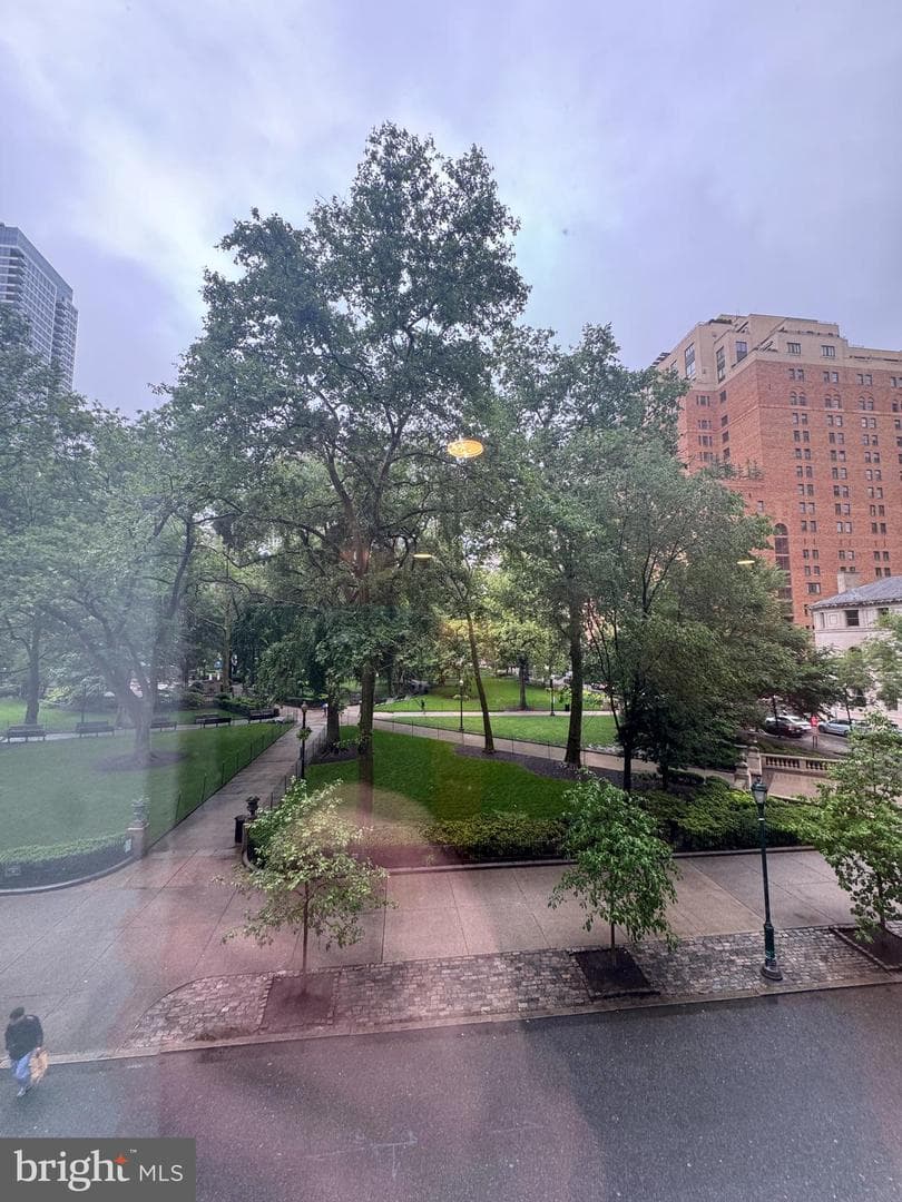 1810 Rittenhouse Square #313 photo 11
