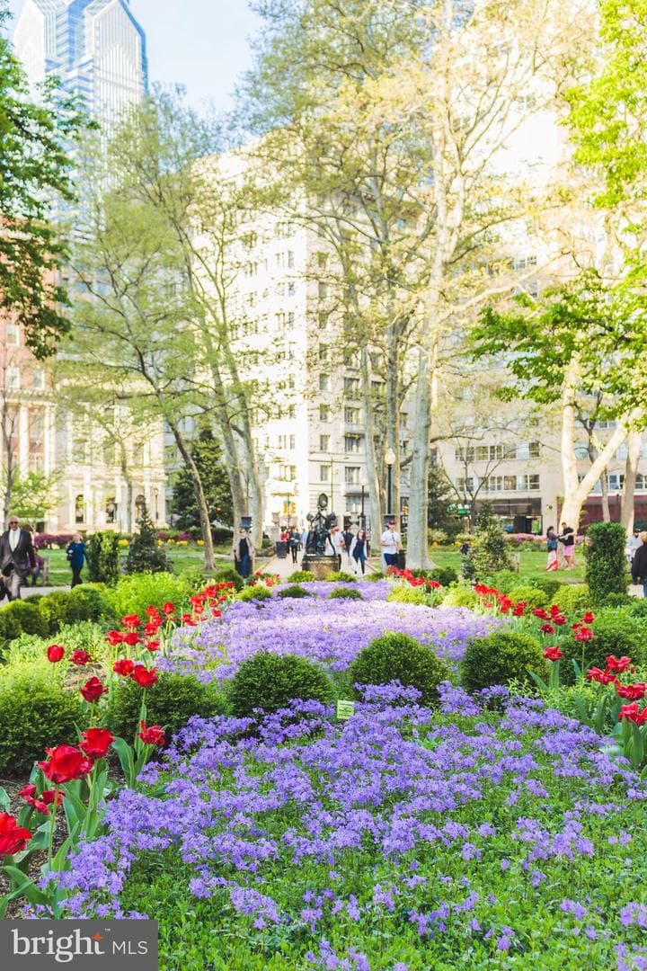 1810 Rittenhouse Square #313 photo 28
