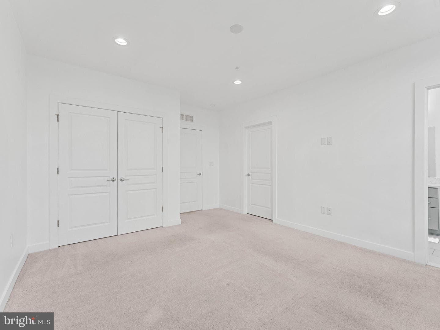 1429 S Lawrence Terrace photo 29
