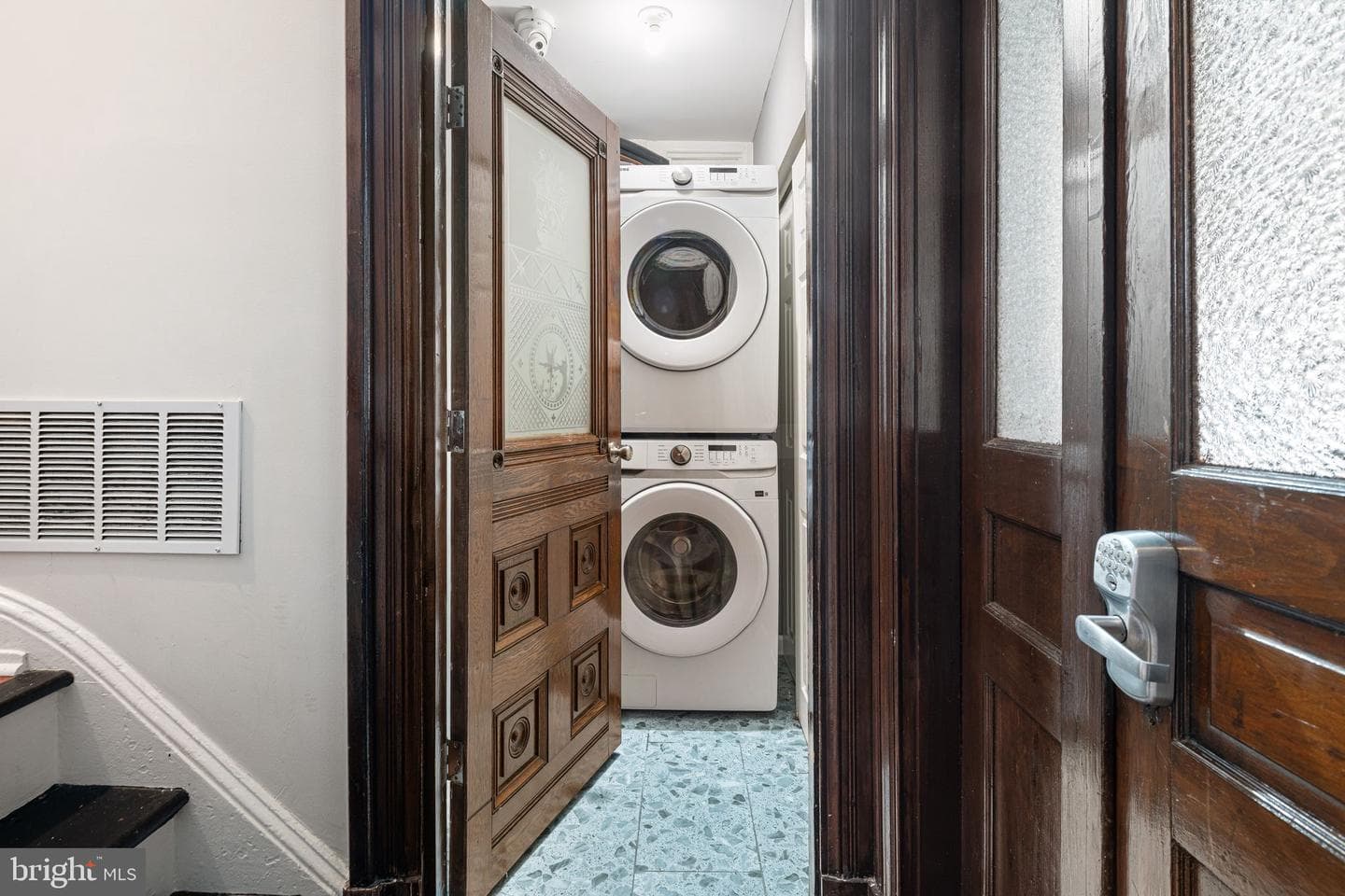 1620 Mount Vernon Street photo 24
