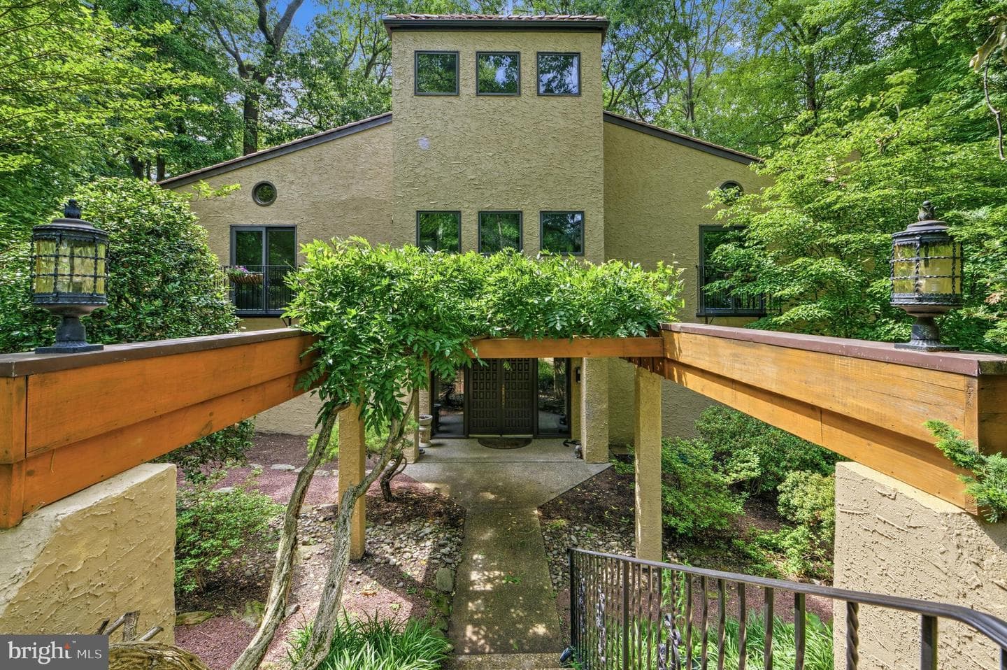 733 Cornelia Place, Philadelphia