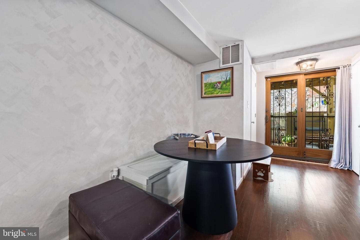 833 Kater Street photo 11
