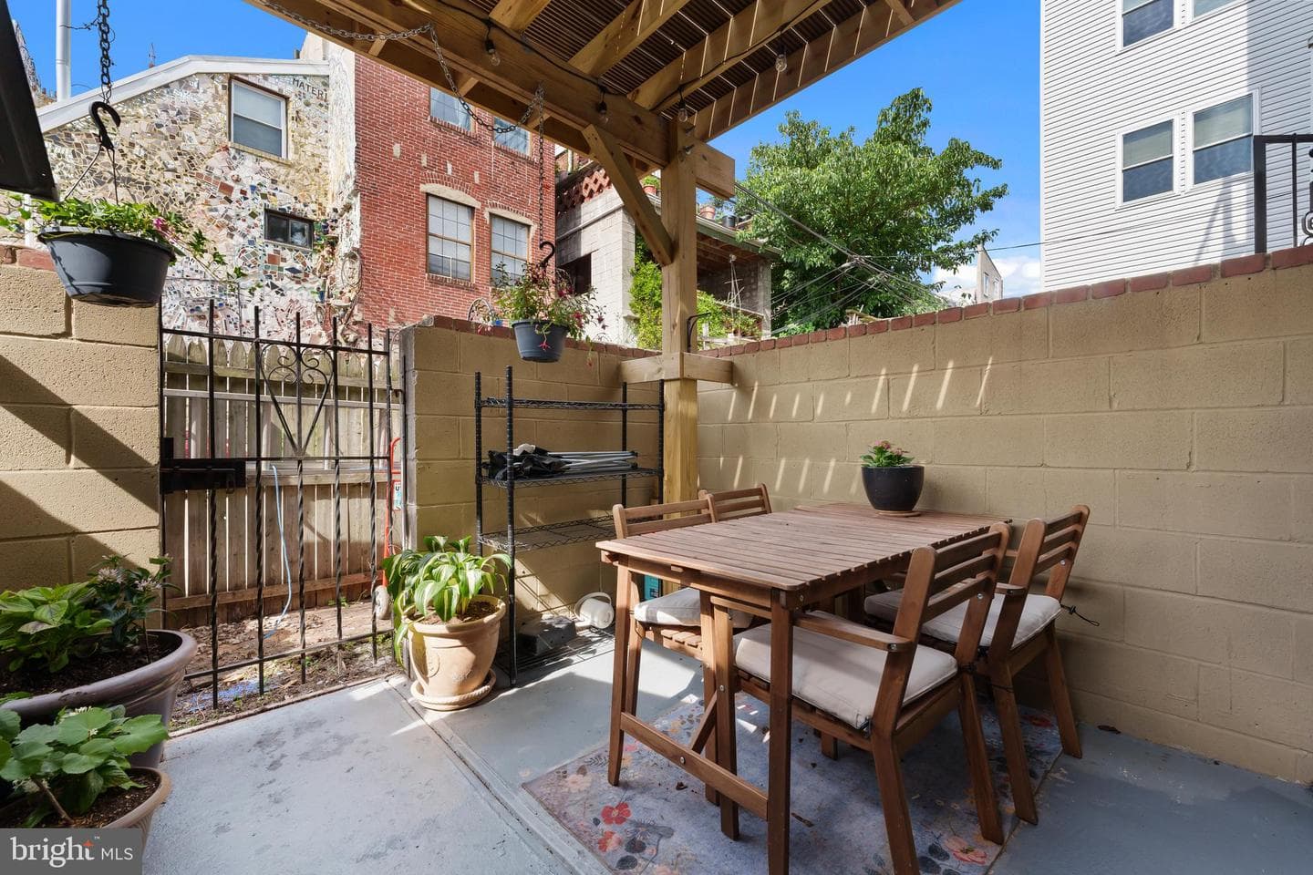 833 Kater Street photo 16