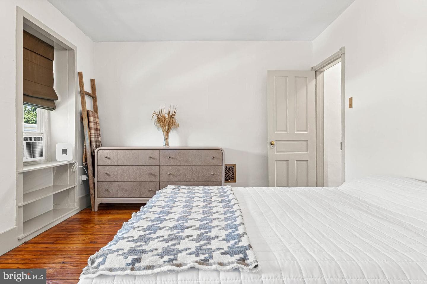 273 Kalos Street photo 16