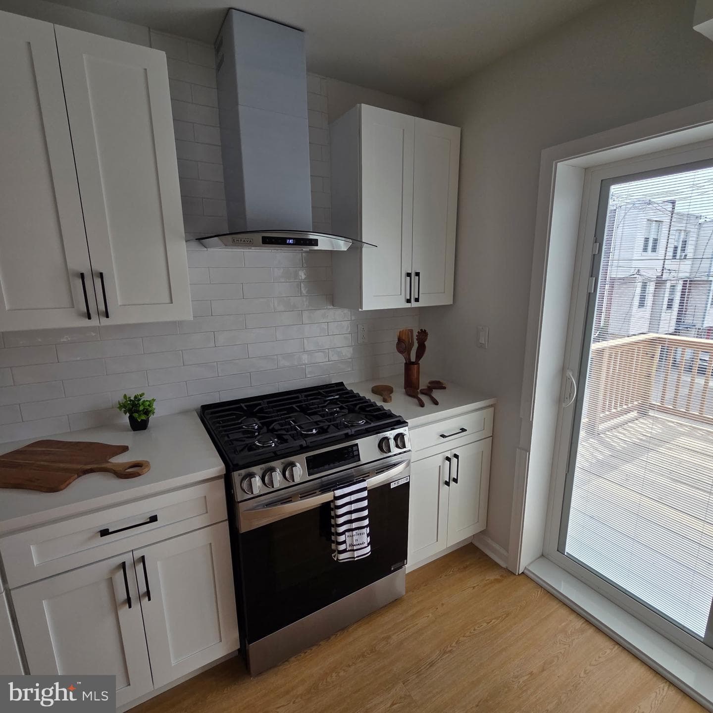 5712 Dunlap Street photo 25
