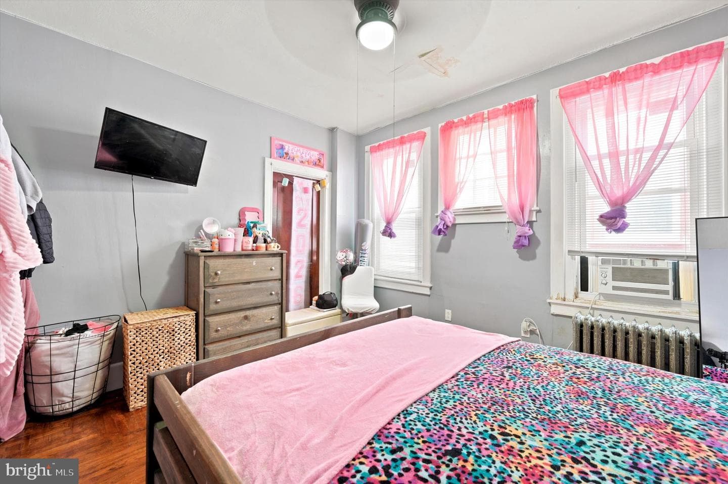 5326 N Camac Street photo 11
