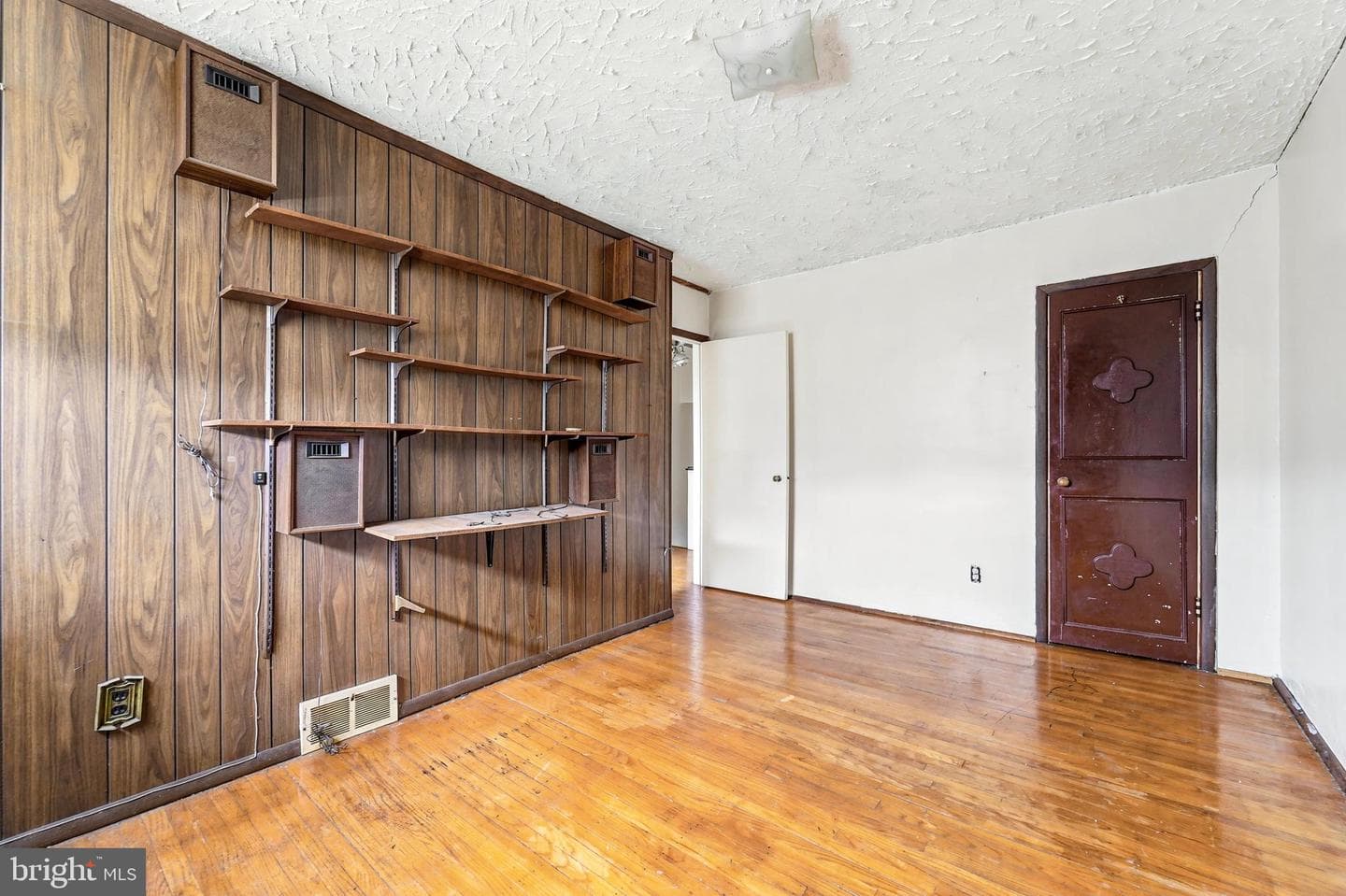 1744 S Edgewood Street photo 12