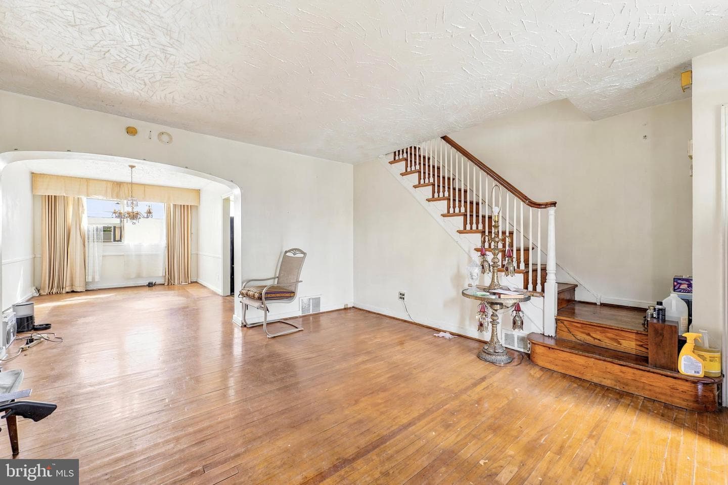 1744 S Edgewood Street photo 3