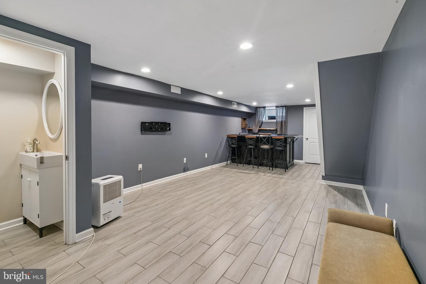 2809 W Jefferson Street photo 12