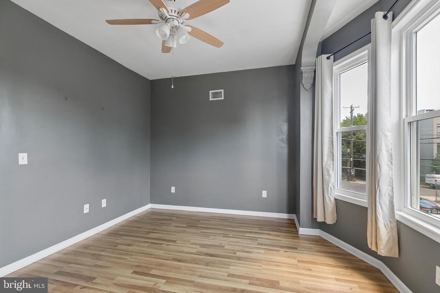 2809 W Jefferson Street photo 39