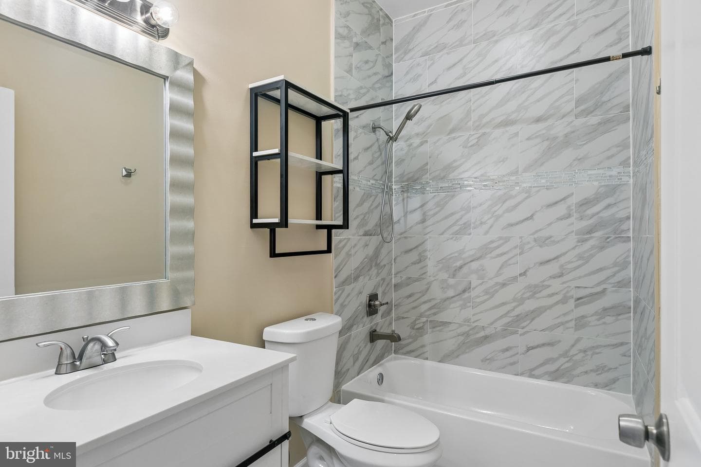 2809 W Jefferson Street photo 43
