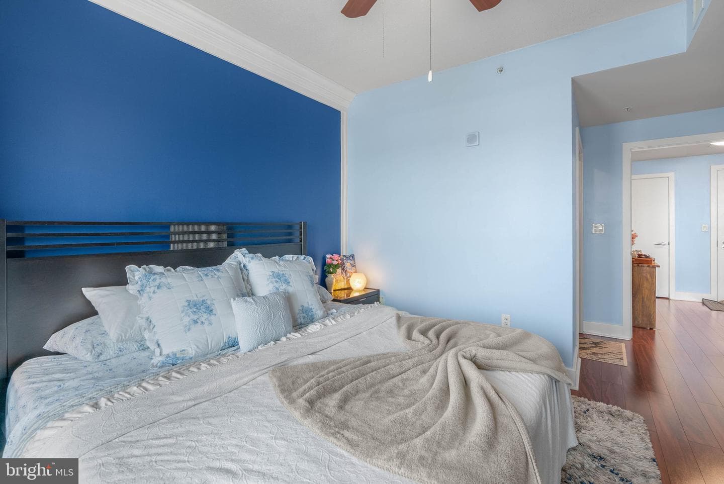 717 S Columbus Boulevard #1216 photo 16