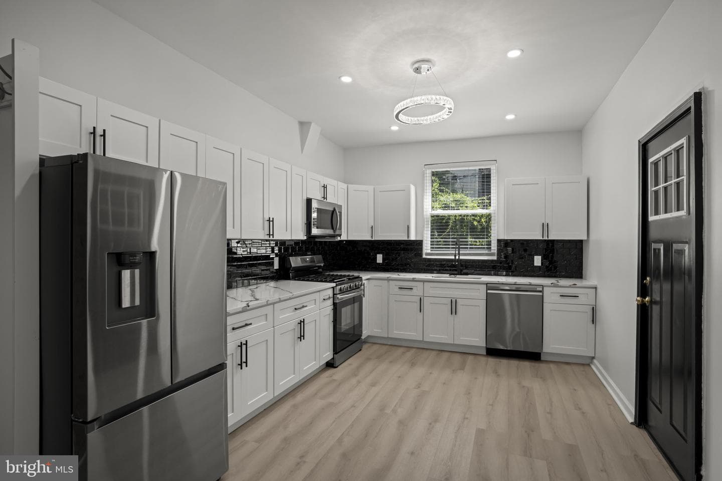 2845 N 25th Street photo 8