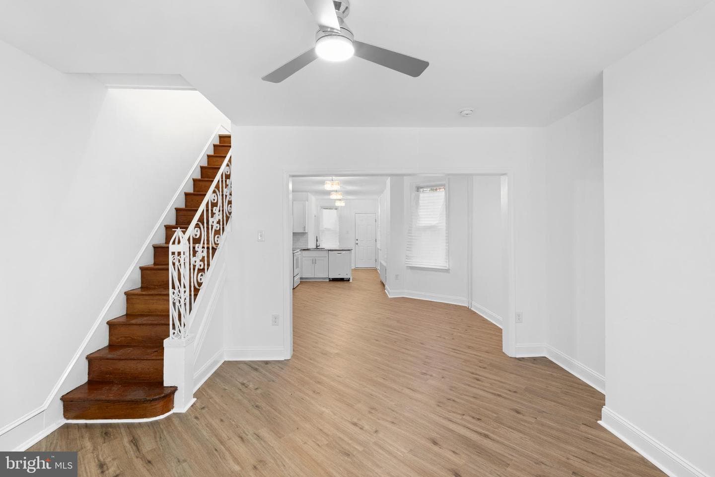 5231 Upland Street photo 9