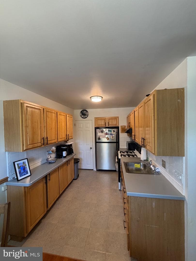 607 Sherrie Road photo 9