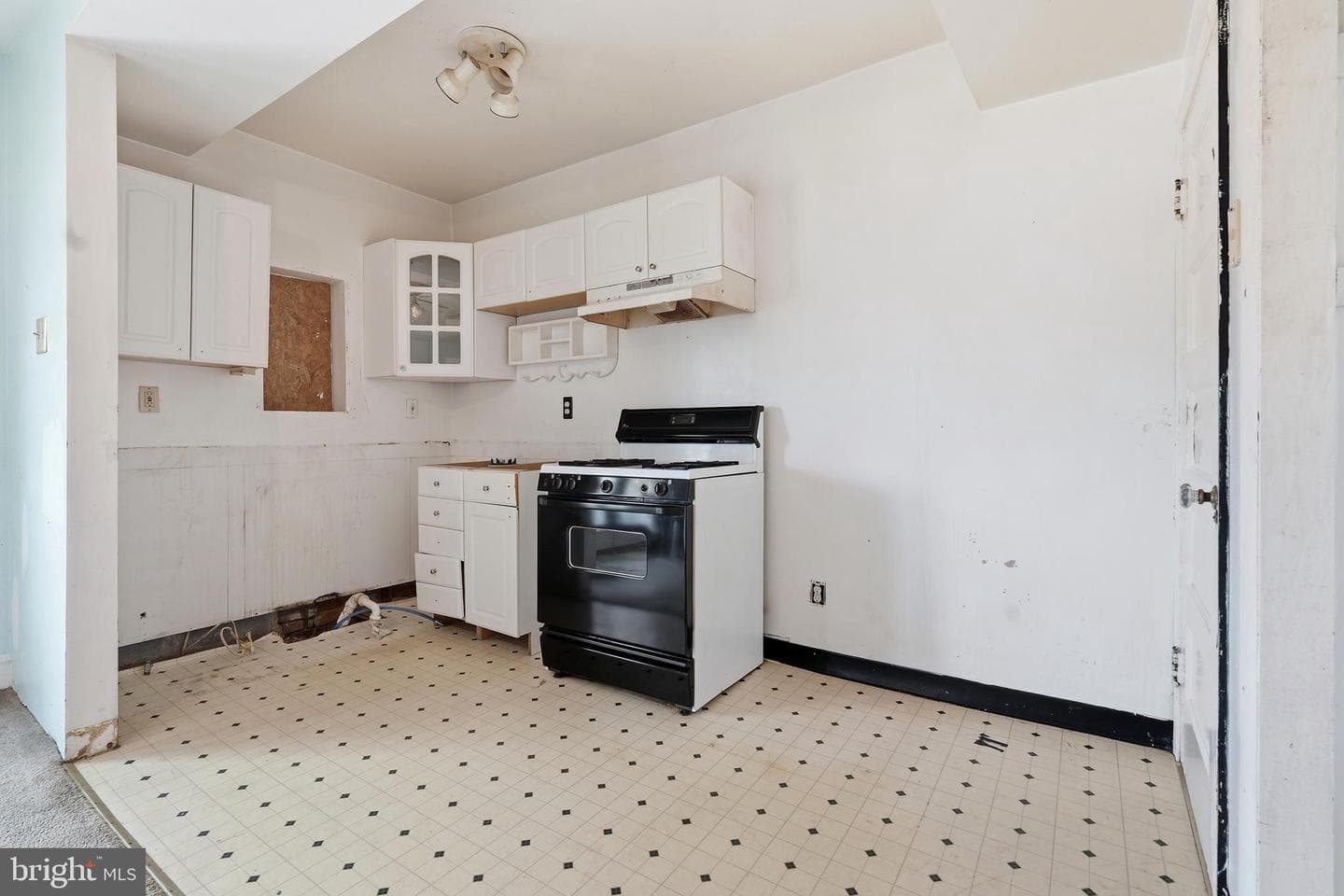 7010 W Passyunk Avenue photo 10
